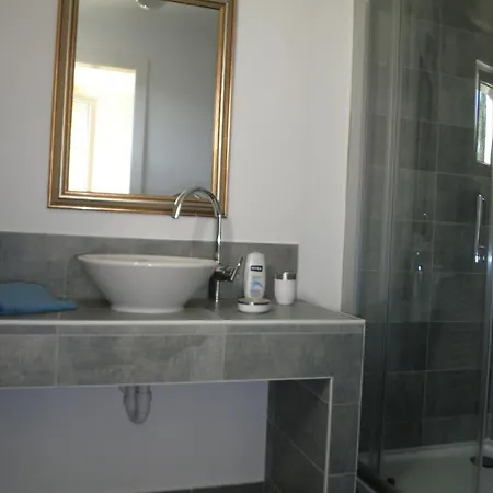 Le Debarcadere سان سولبيس